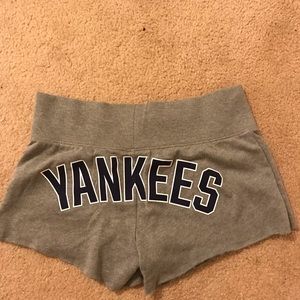 SOLD☀️NWT VS Yankees Shorts